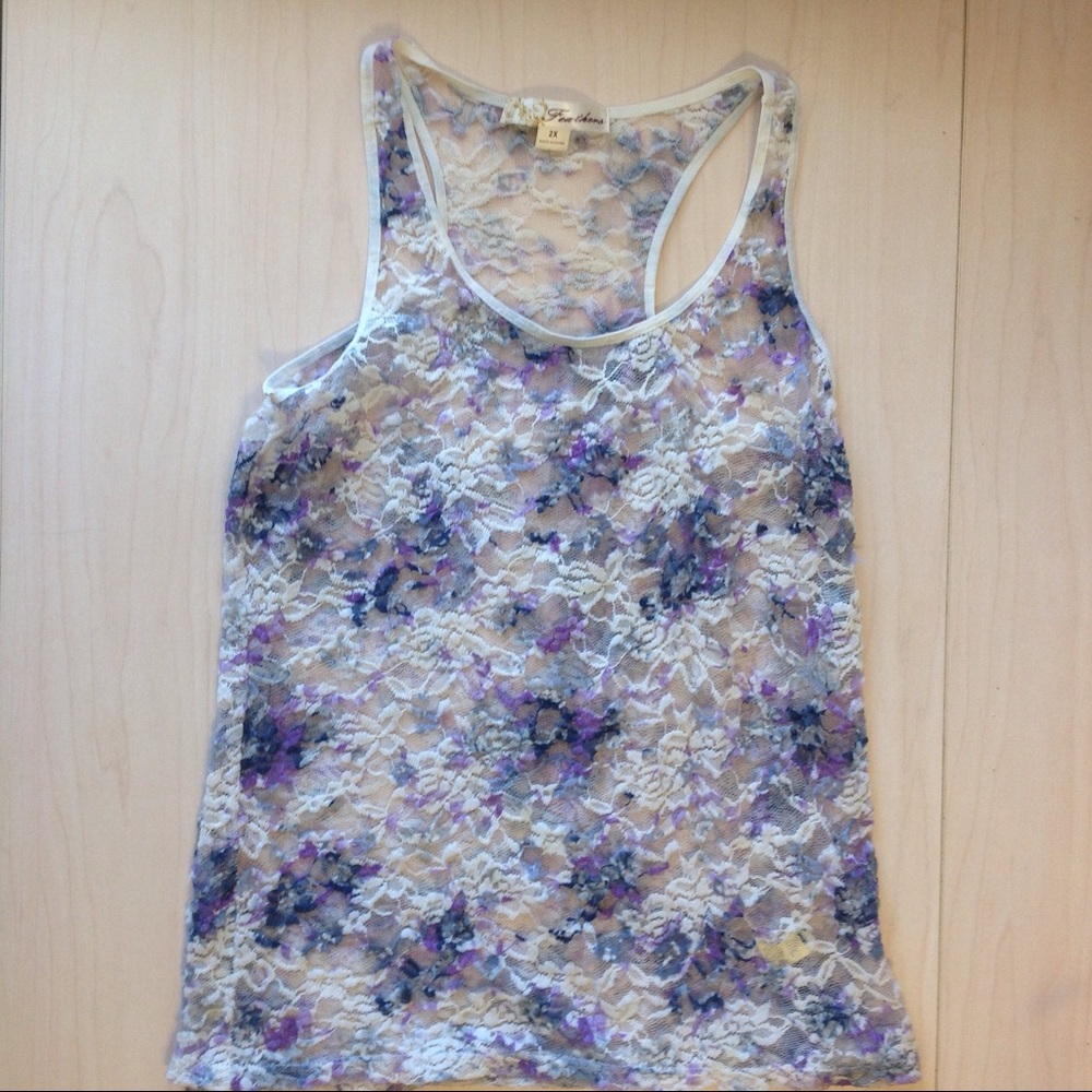 🚨 Laced Lavender Flowered Tank Top | Feathers
