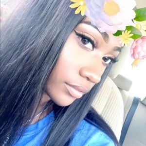 Meet your Posher, Joelle