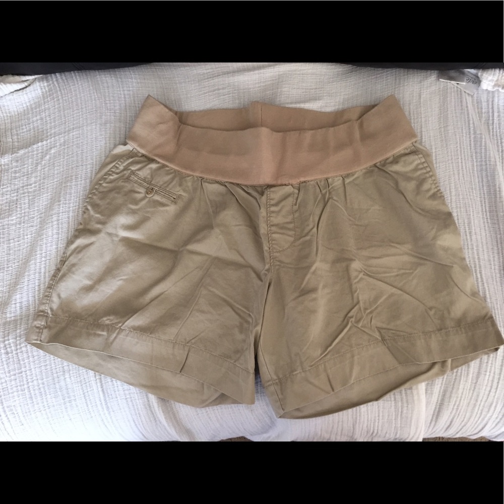Liz Lange size L maternity khaki short