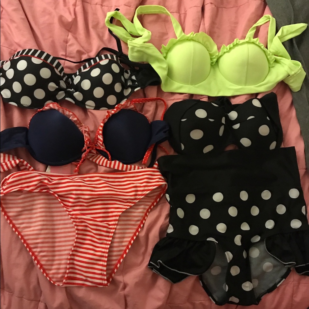 Assortment of 4 bikini tops & 2 bottoms size Small