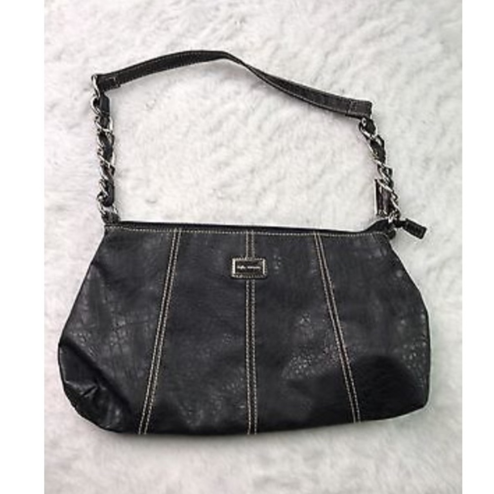 sofia vergara black purse, like new condition