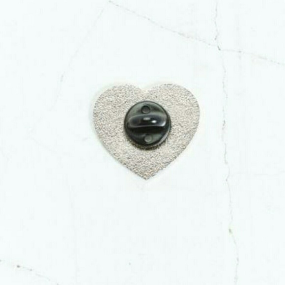 • {UO} Heart Myself Pin - Picture 5 of 7