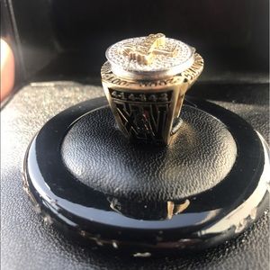 08-09 Lakers championship ring w/Authenticity cert