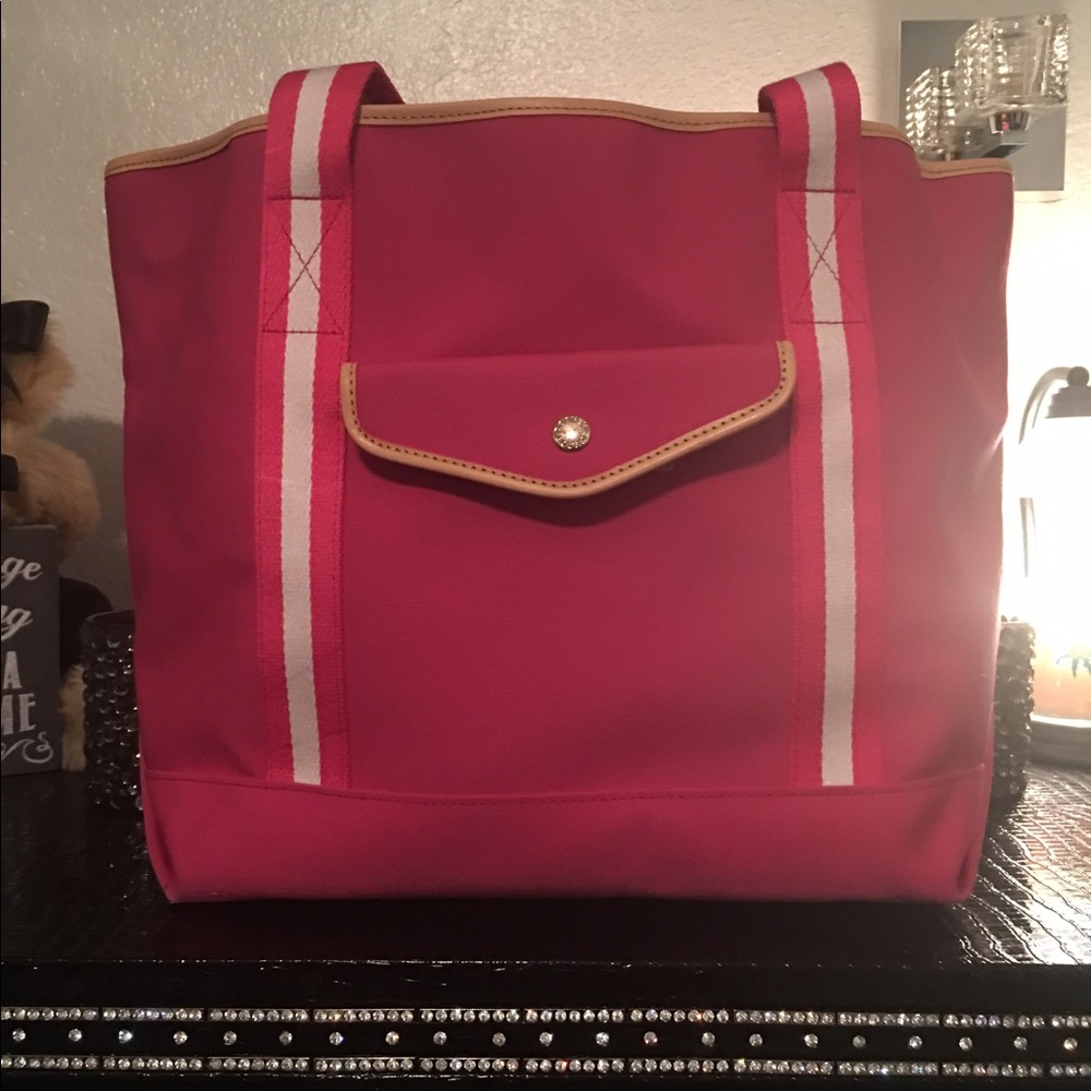 BRAND NEW LARGE DOONEY&BOURKE PINK BAG