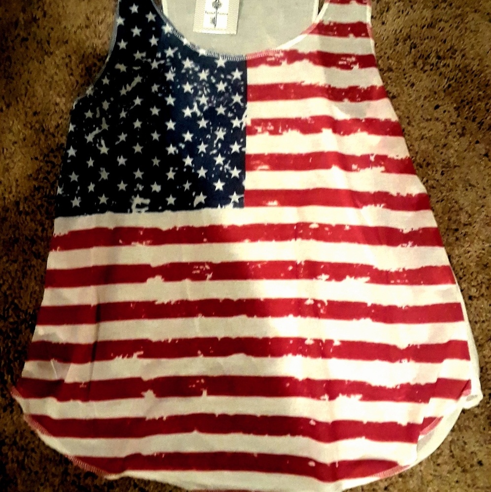 NWT TWISTED COUTURE AMERICAN FLAG LOOSE FIT TANK