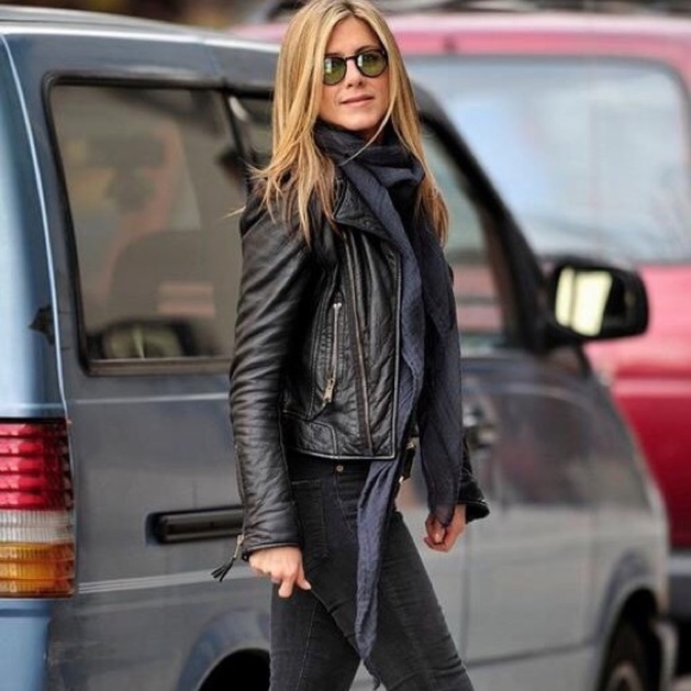 ⭐️HP⭐️Gucci Faded Black Skinny Denim