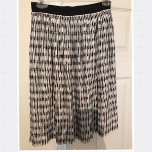 NWT United Colors of Benetton Pleated Skirt