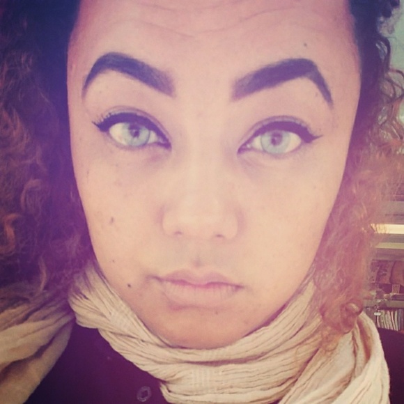 Meet your Posher, Malery - Picture 2 of 5