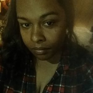 Meet your Posher, Damaris