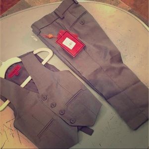 3T NWT grey toddler suit