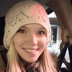 Meet your Posher, Stefanie