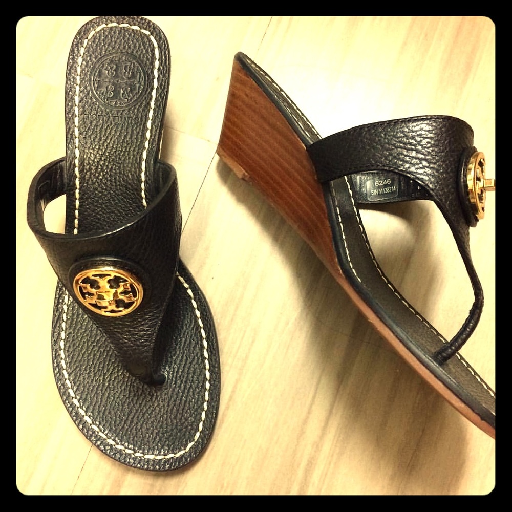 Brand New! Tory Burch Thong Sandals size 6.5