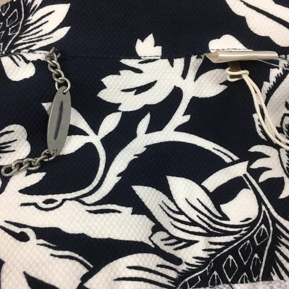 TOMMY BAHAMA Navy & White Belted Vest - Picture 7 of 7