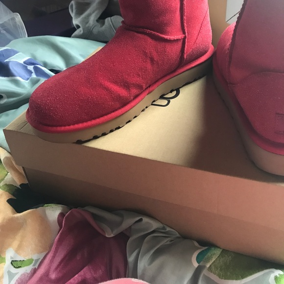 Red Sparkle Uggs - Picture 3 of 4