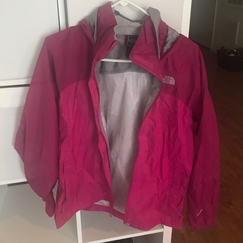 North face pink / purple rain jacket 😊🙌🏼