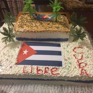 Meet your Posher, Dominga