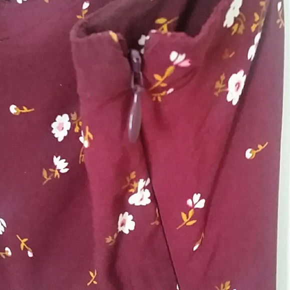 Dress - Picture 4 of 4