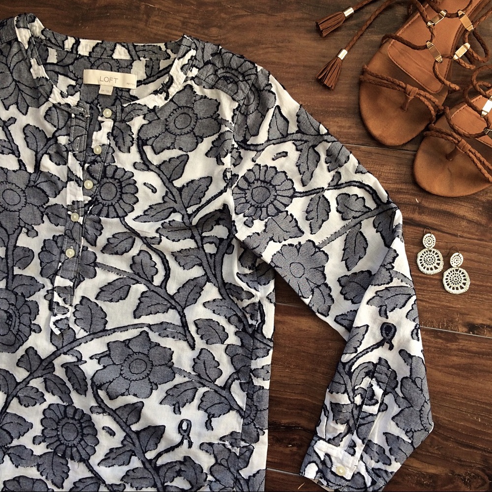 LOFT floral print textured top
