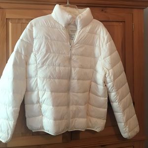 Size large puffer coat