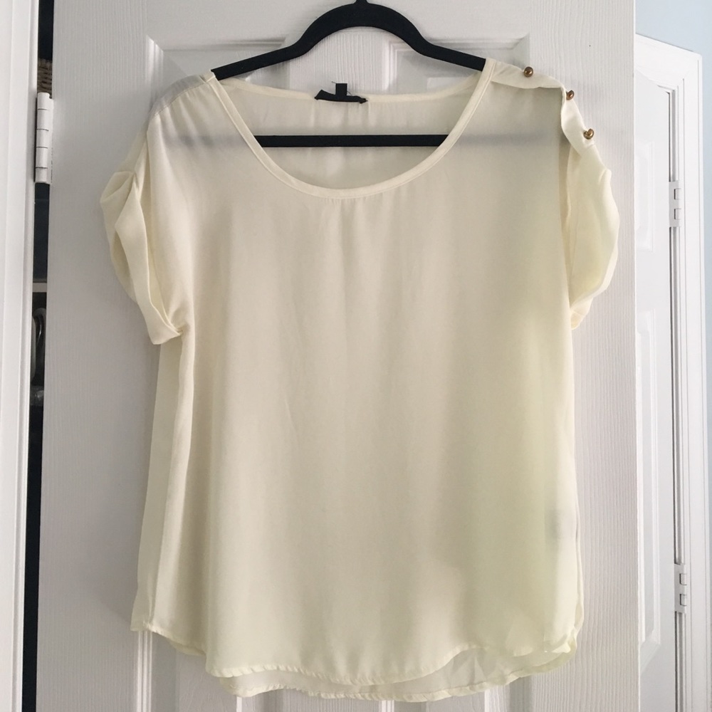 White shirt sleeve blouse!