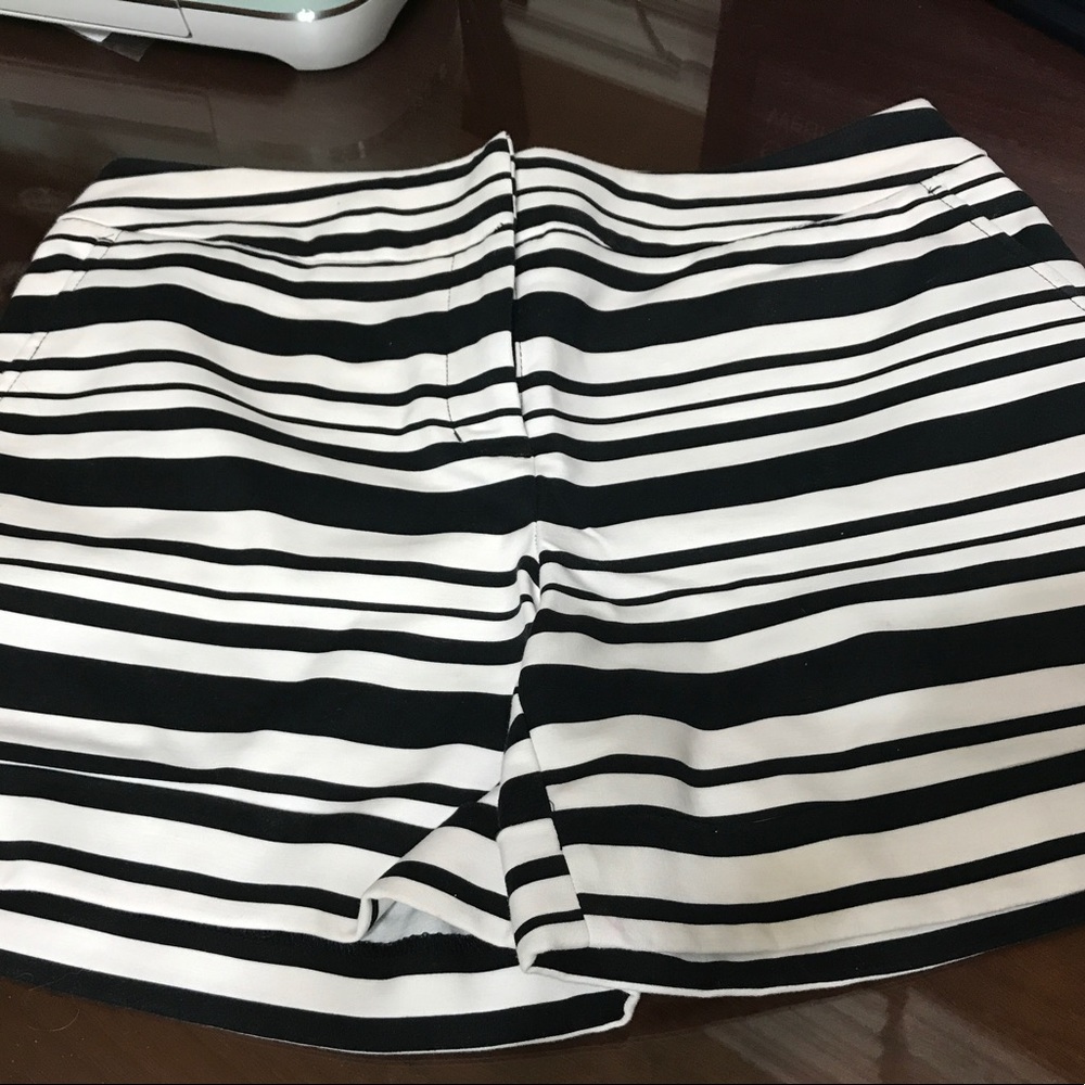 NEW Navy and white shorts