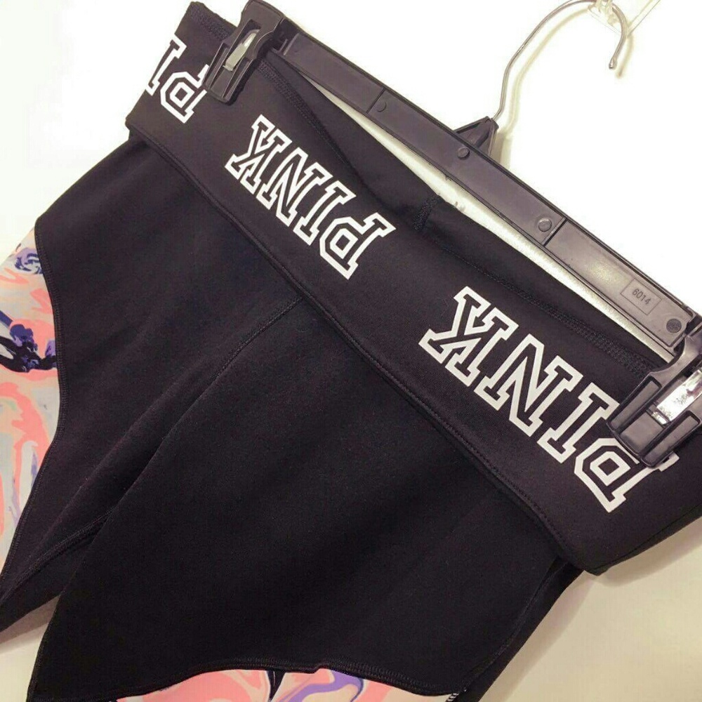 Victoria’s Secret Ultimate Reversible Yoga Legging