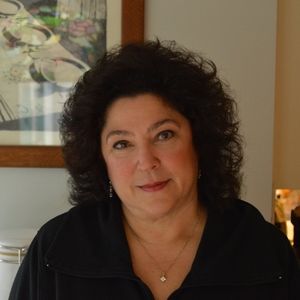 Meet your Posher, Carolyn