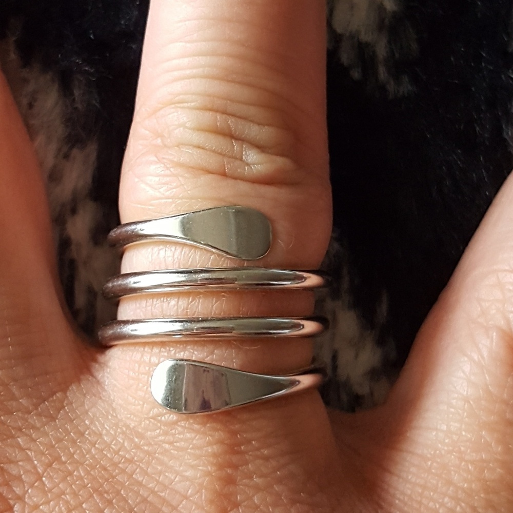 Lia Sophia On a Roll Ring