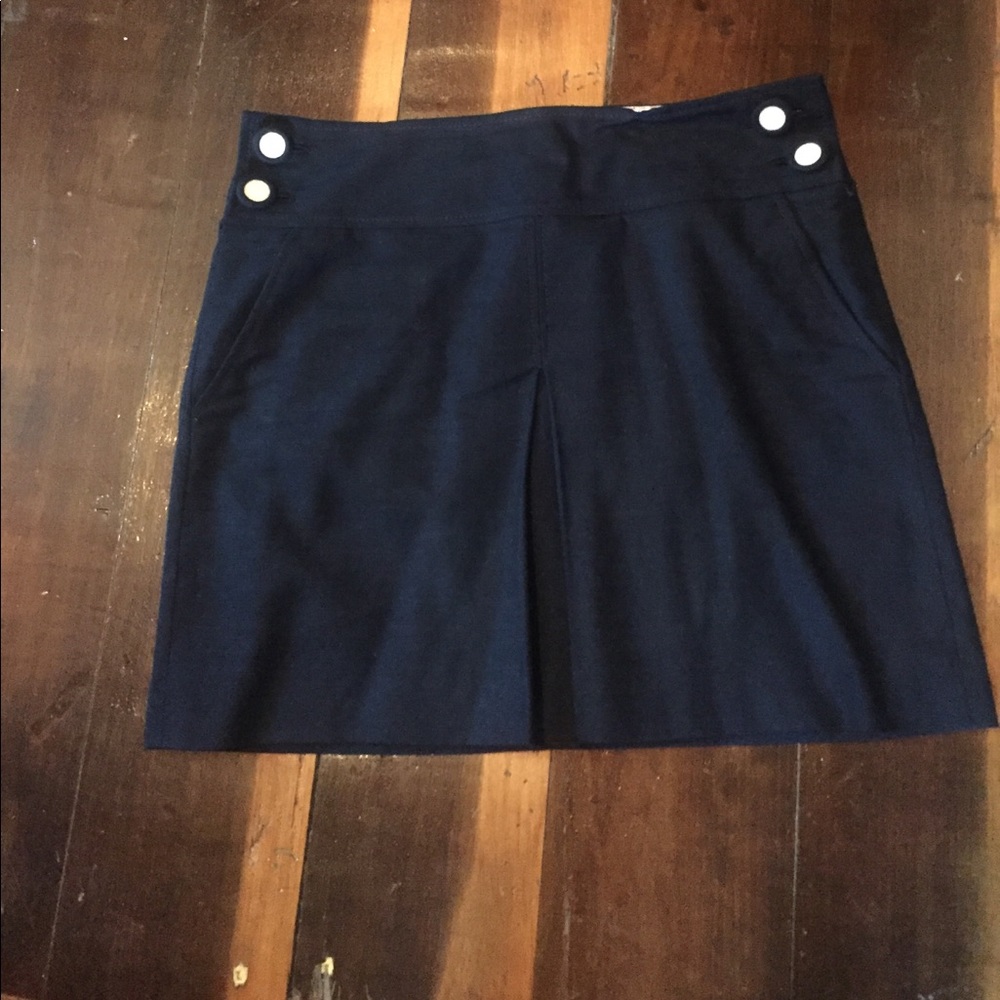 Kick pleat skirt