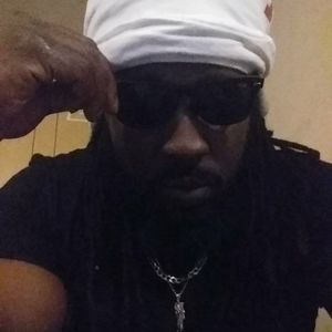 Meet your Posher, Derek