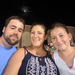 Meet your Posher, Tania