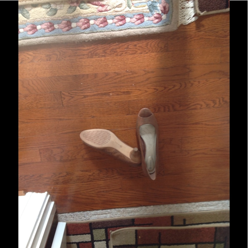 Shoes - Picture 2 of 2
