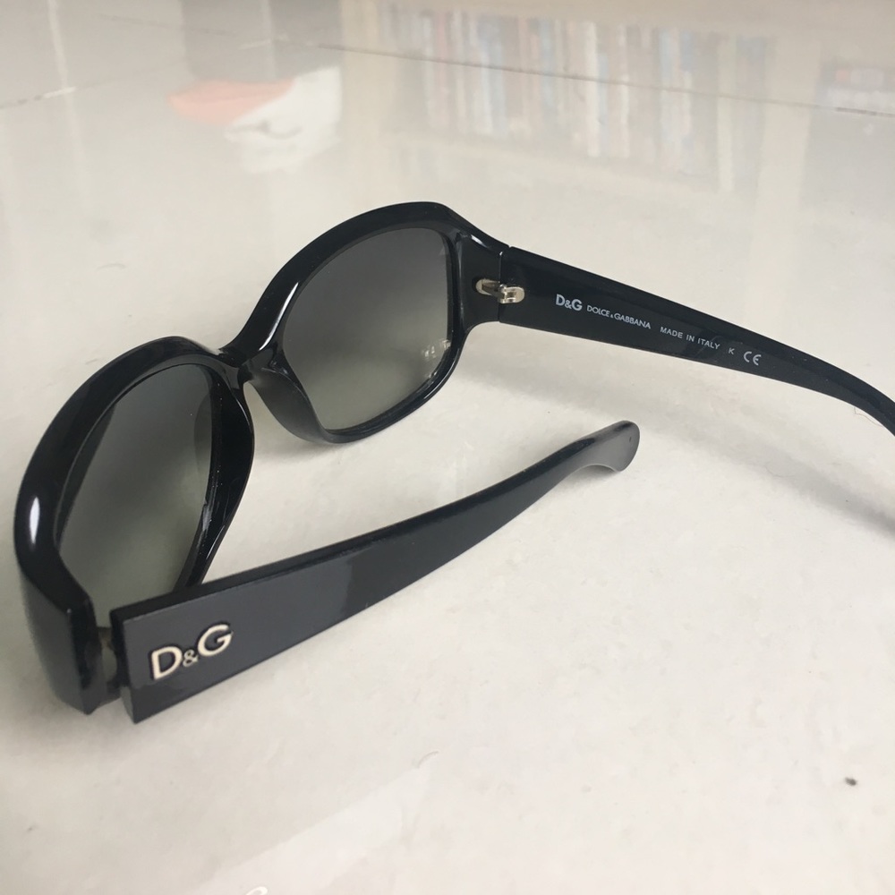 D&G black sunglasses - Picture 3 of 3
