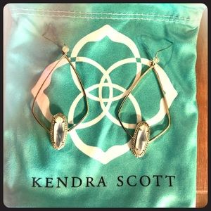 Kendra Scott Earrings!