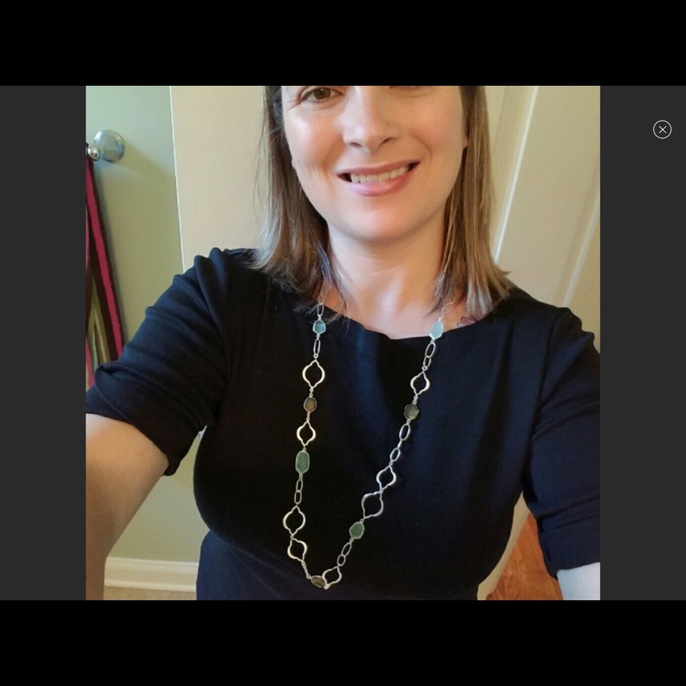Stella and Dot Arabesque necklace- silver