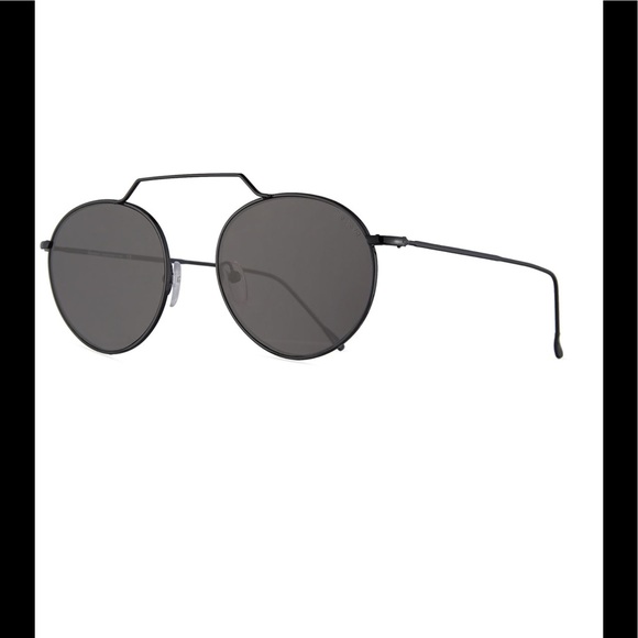 NWOT Illesteva Wynwood III in Black - Picture 2 of 6