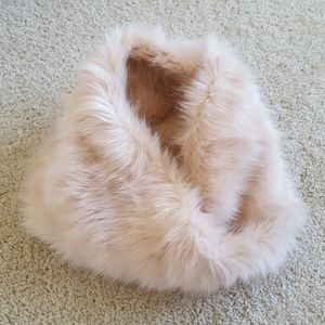 NWOT Pink Faux Fur Stole