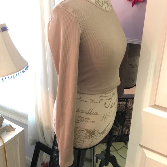 Forever21 Nude Long Sleeve Crop Top - Picture 4 of 7