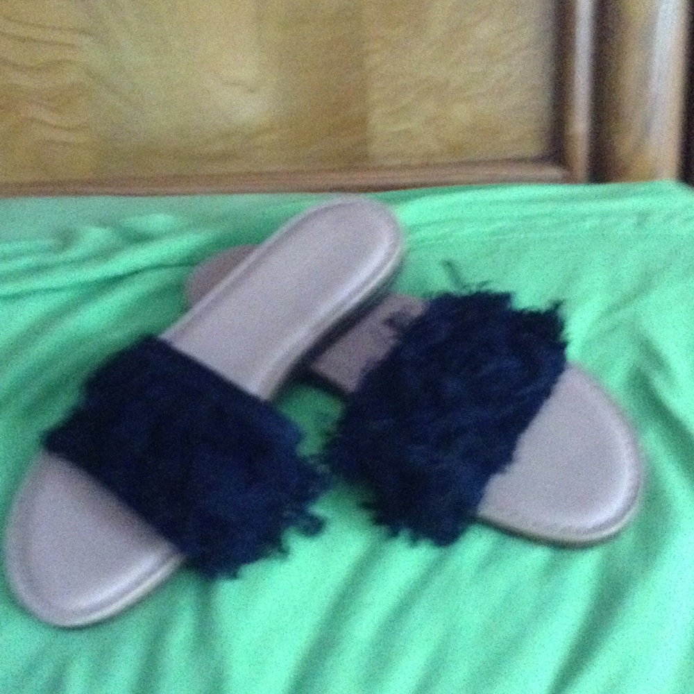 Black slides.