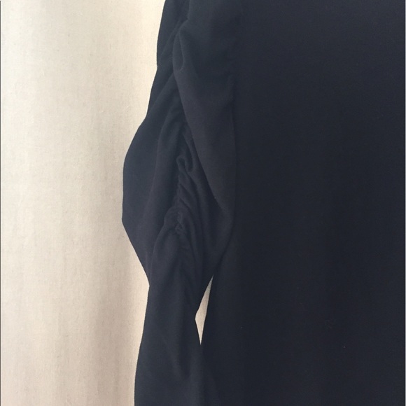 Black shirt with ruched sleeves. - Picture 2 of 2