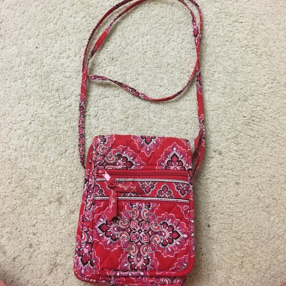 Small Vera Bradley cross body purse - Picture 1 of 4
