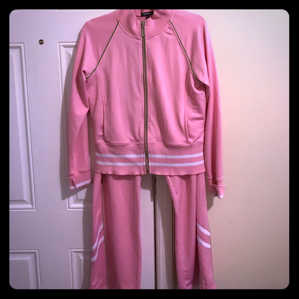Daisy Fuentes sweatsuit
