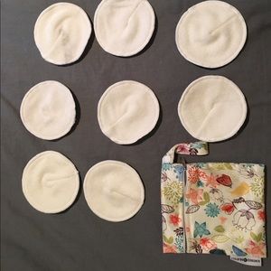 Reusable breast pads