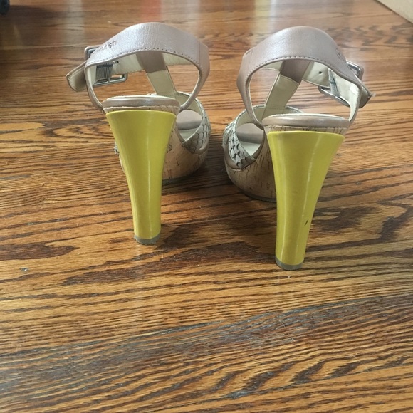 CLOSET CLEAROUT! 🔥 Calvin Klein Heels! - Picture 5 of 6