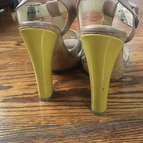 CLOSET CLEAROUT! 🔥 Calvin Klein Heels! - Picture 6 of 6