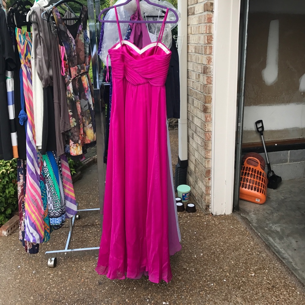Dress - Picture 2 of 2