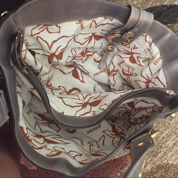 Genuine Guess Tote - Picture 3 of 4