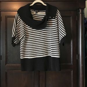 WHBM Short sleeve sweater