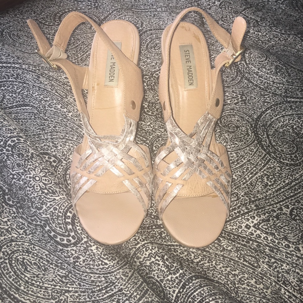 Gold Steve Madden wedges