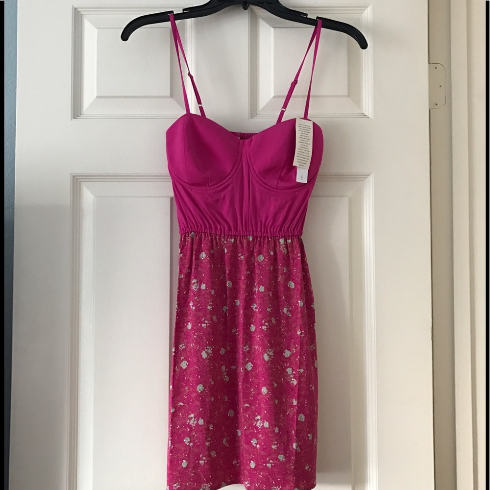 Super cute pink summer dress -NWT